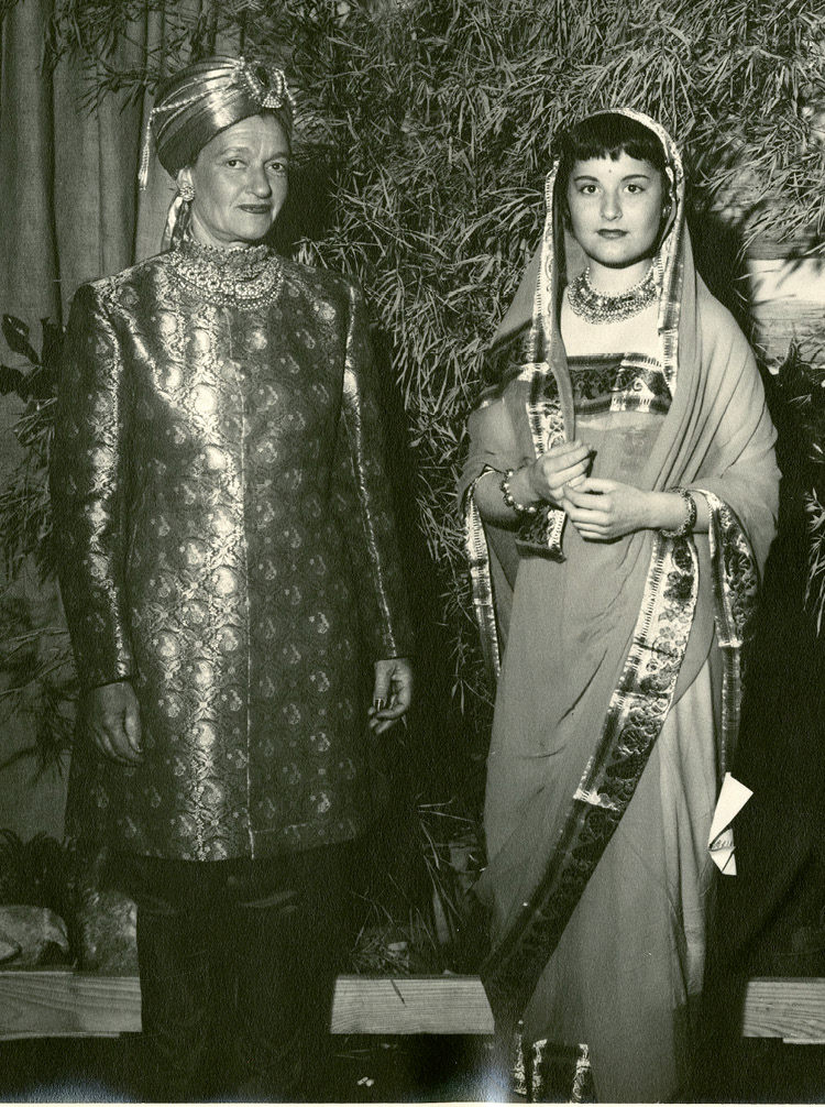 For more than a half century, “Charleston’s Grandest Dame” hosted a New Year’s Eve masquerade ball at Medway