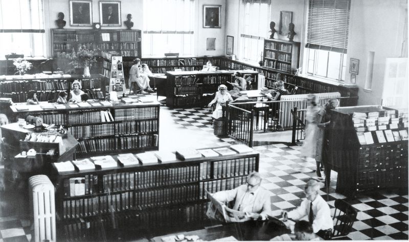 Dusty No More: Under the visionary leadership of Anne Cleveland, who steps down this January after a 13-year tenure leading the soon-to-be 275-year-old Charleston Library Society, the once stuffy private library on King Street has become a hot, even hip, “cultural and intellectual living room” (as its mission states) hosting a robust lineup of book-related events, readings, and community conversations.