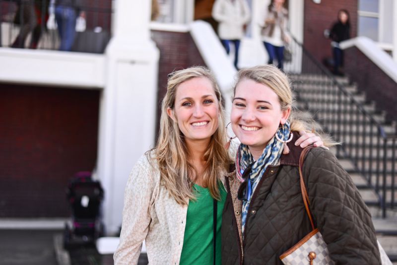 Susannah Dowling and Kyndall McKemie paused for a pic before heading to Marion Moseley&#039;s Open Door shop.
