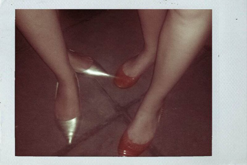 Jessie and Laura do festival flats the stylish way.
