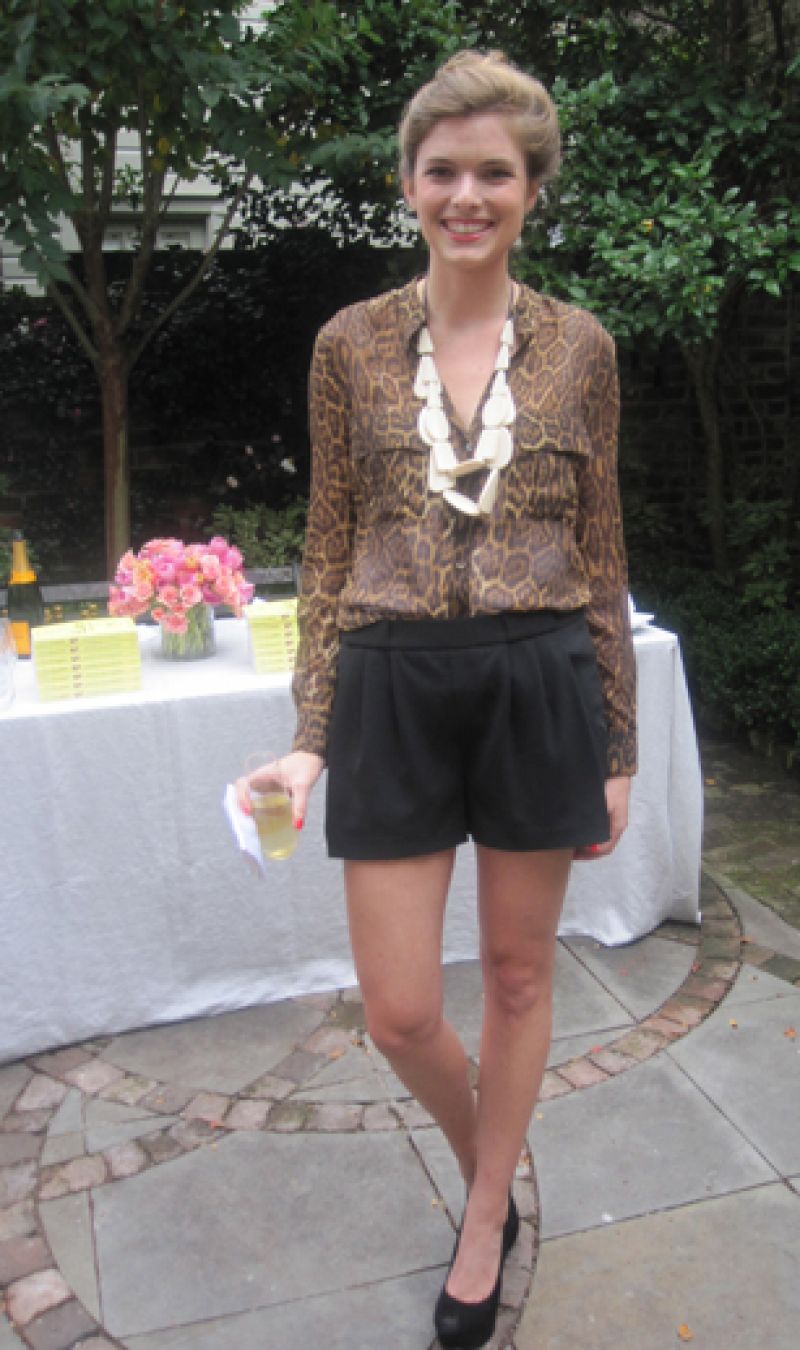 Street Style: Chic shorts and chunky baubles.