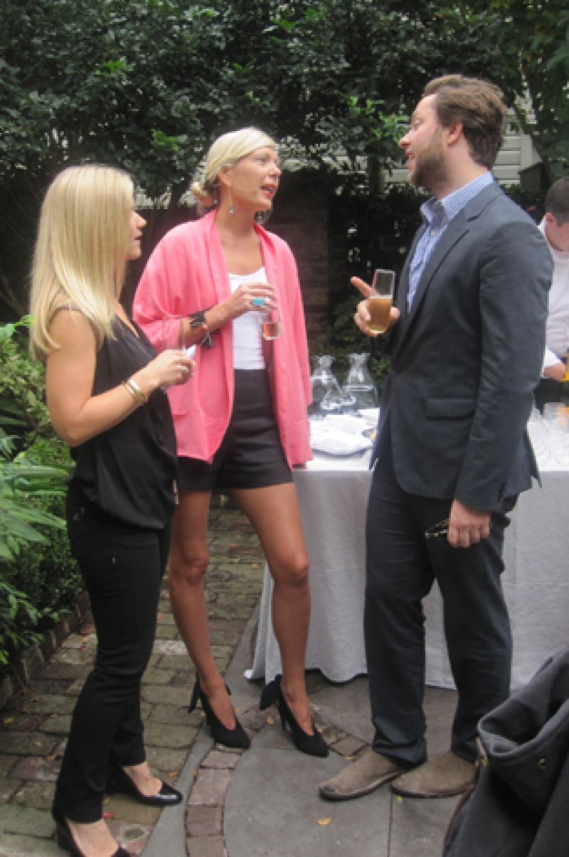 Derek chats with Jackie Tyler Thomson of Leapfrog PR.