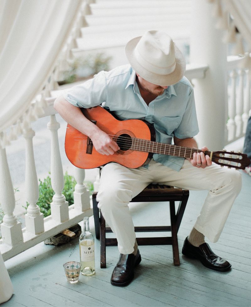 With talent in the family, Julie didn’t have to rely on a digital playlist. Her musician brother, Chad Livingston, played an acoustic set during dinner. Reagan suggests situating any live entertainment about seven to 10 feet from the table so the sound doesn’t overwhelm conversation.